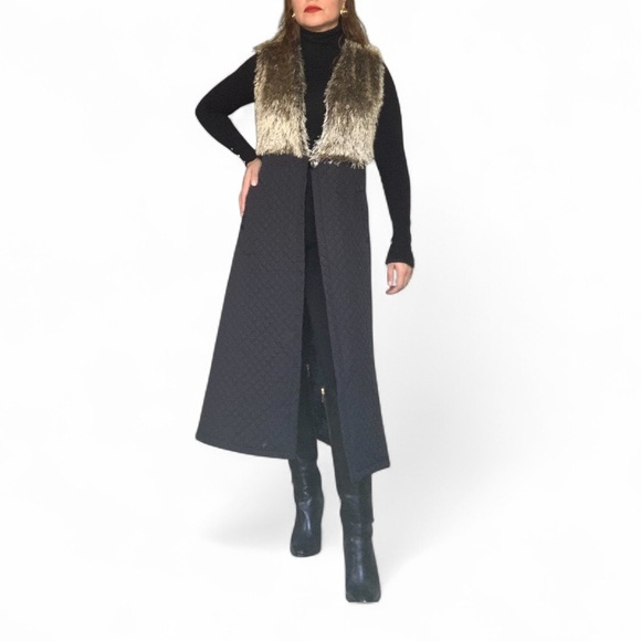 Minimalist Long Vest - Beige Faux Fur & Black Quilted | Medium - Picture 6 of 11